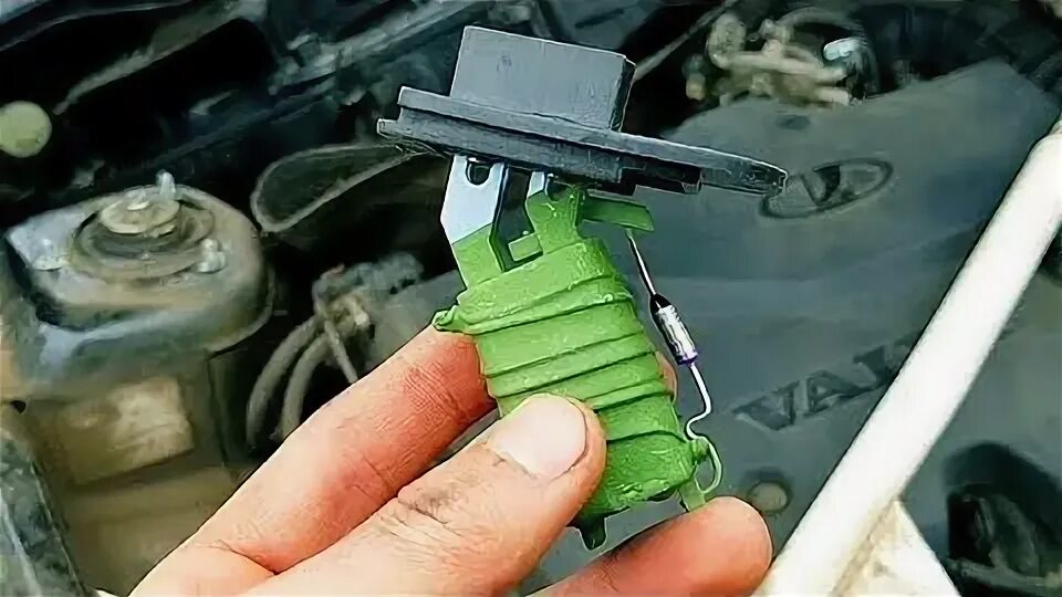 Сопротивление резистора отопителя ваз 2110. Резистор печки ваз 21 10. Блок сопротивления печки ваз 2110. Резистор печки ваз 2114. Ваз 2110 печка печка.