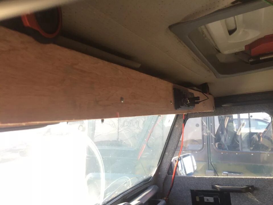 Полка потолочная уаз 452. Верхняя полка на уаз буханка. Полка для магнитолы на уаз 469. Полка в уаз своими руками. Полка в уаз своими руками.