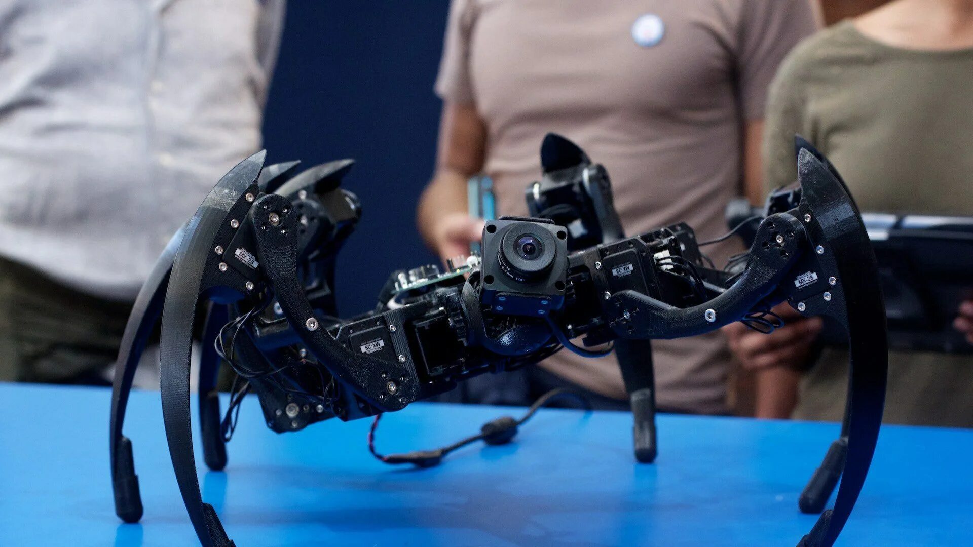 3d печать робот. Робот гексапод. гексапод на 3д принтере. робот гексапод stanford. hexapod giant тревора.