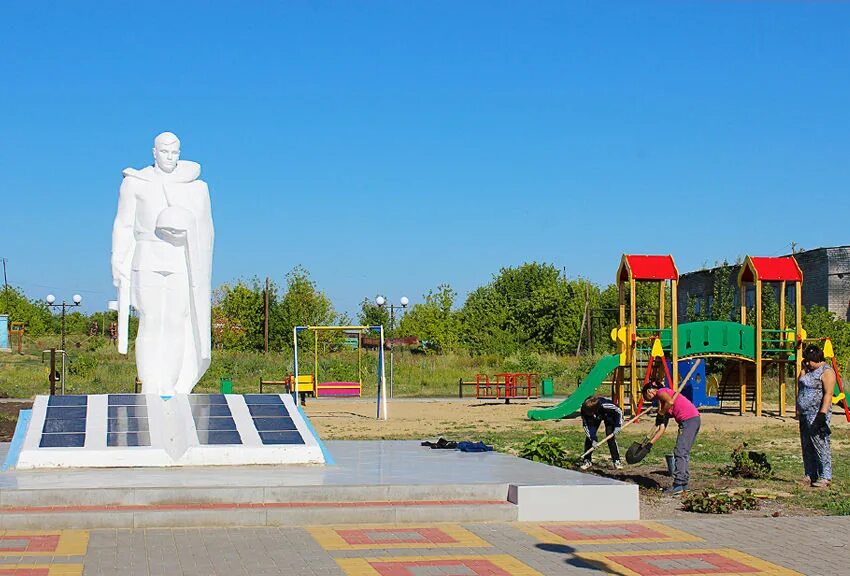 Погода алексеевский район село. Станица Алексеевская Волгоградская область. Хутор Поклоновский Алексеевского района Волгоградской. Алексеевская Волгоградская область парк. Станица Алексеевская парк зеленый Волгоградская область.