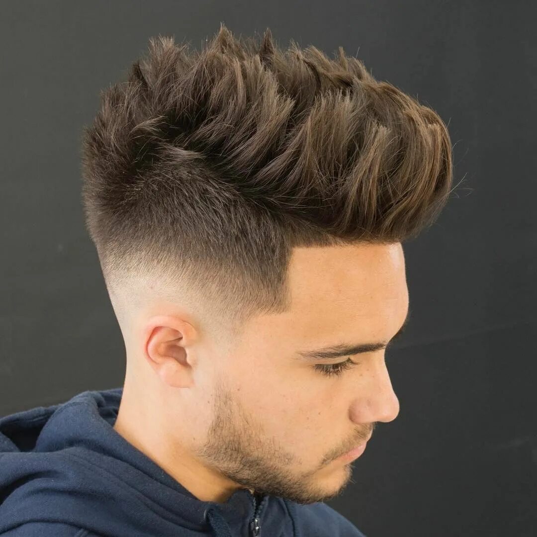 Buzzcut fade. Кроп фейд 2021. Фейд андеркат помпадур. Фейд дрейка. Фейд стрижка.