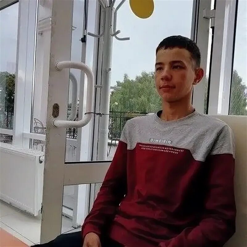 Шестилетний мальчик с болезнью "хрустального человека" нуждается в помощи - Sibm