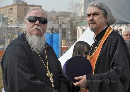 Как все московские батюшка таков