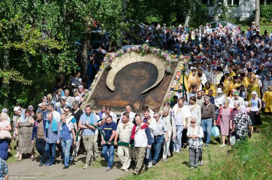 Спас нерукотворный тутаев. Спас всемилостивый икона тутаев крестный ход. икона спаса нерукотворного в тутаеве.