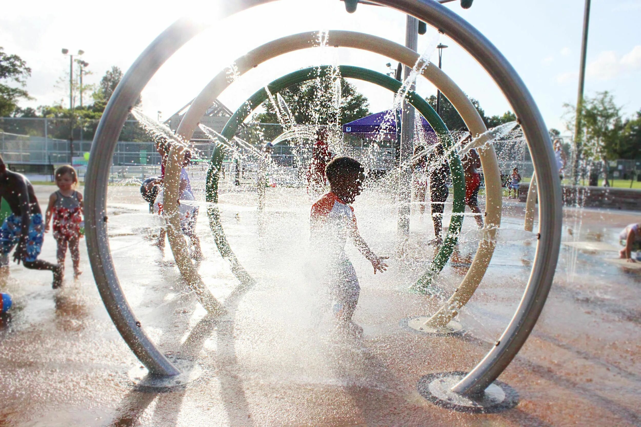 Activity area. Развлечения в бассейне. FUNWATER. Children Play with Water Guns. Water Parish.