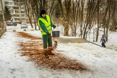 Посыпка тротуаров
