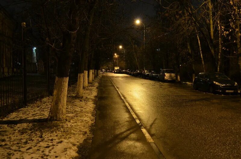 Улица зюзина. Улица Зюзинская ночью. Зюзино ночью по улице. Подслушано в село Зюзино. Зюзино некрасиво.