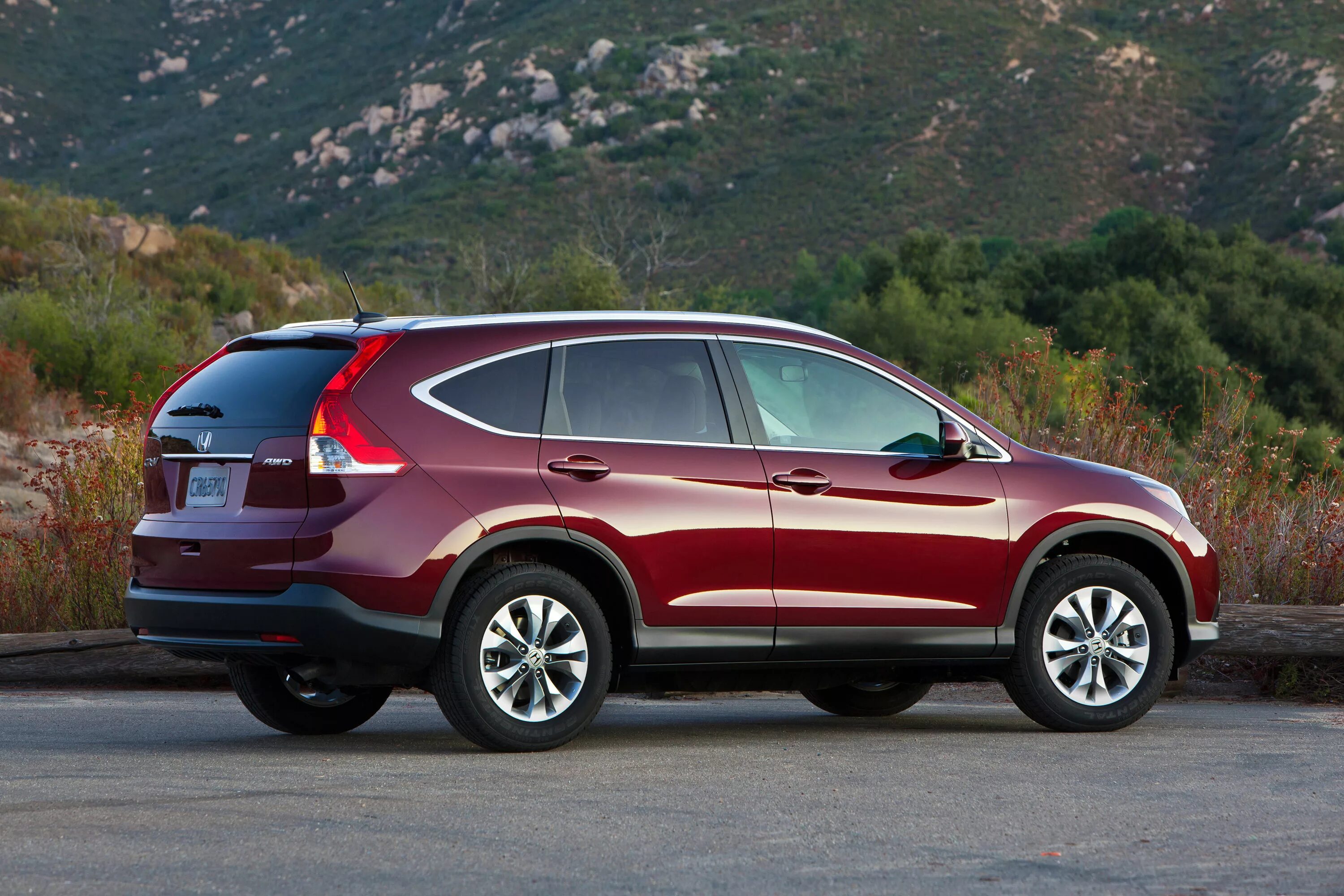 Машина honda crv. Honda CR-V 2014. Honda CRV 2014. Honda CR-V IV 2014. Honda CRV джип.