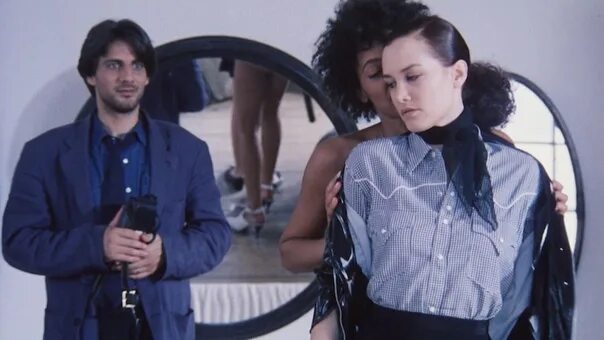 Фото: Подглядывающий / Кадр из фильма "Подглядывающий" (1970) #2935502