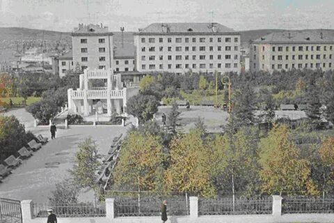 Мурманску 80