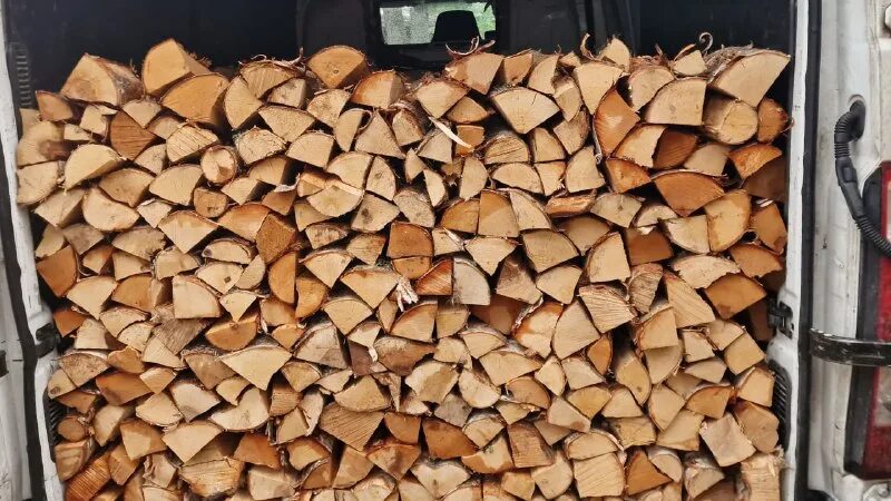 Дрова березовые колотые 4 куба. 5 куба дров. 1 м3 дров. Дрова на поддонах. 1 куб дров.