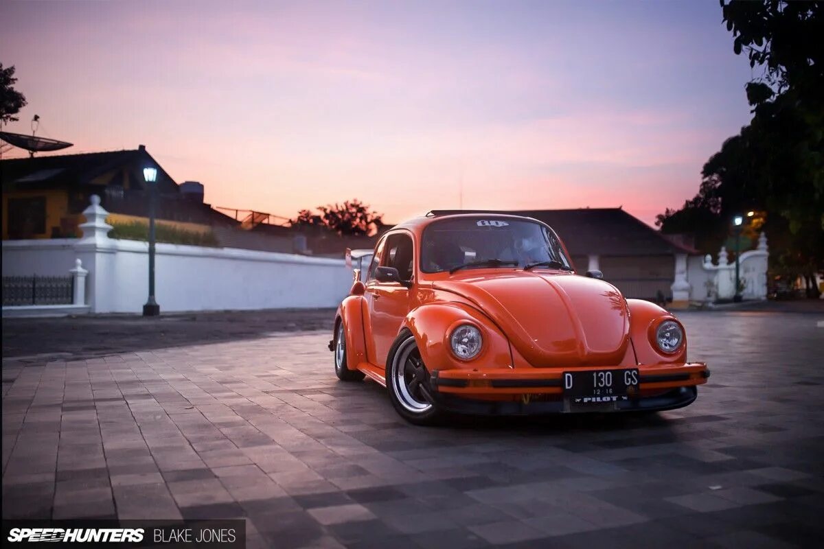 Слизанные машины. Фольксваген Битл Speedhunters. Autocult VW Beetle. Фольксваген Жук Speedhunter. Фольксваген Жук дрифт.