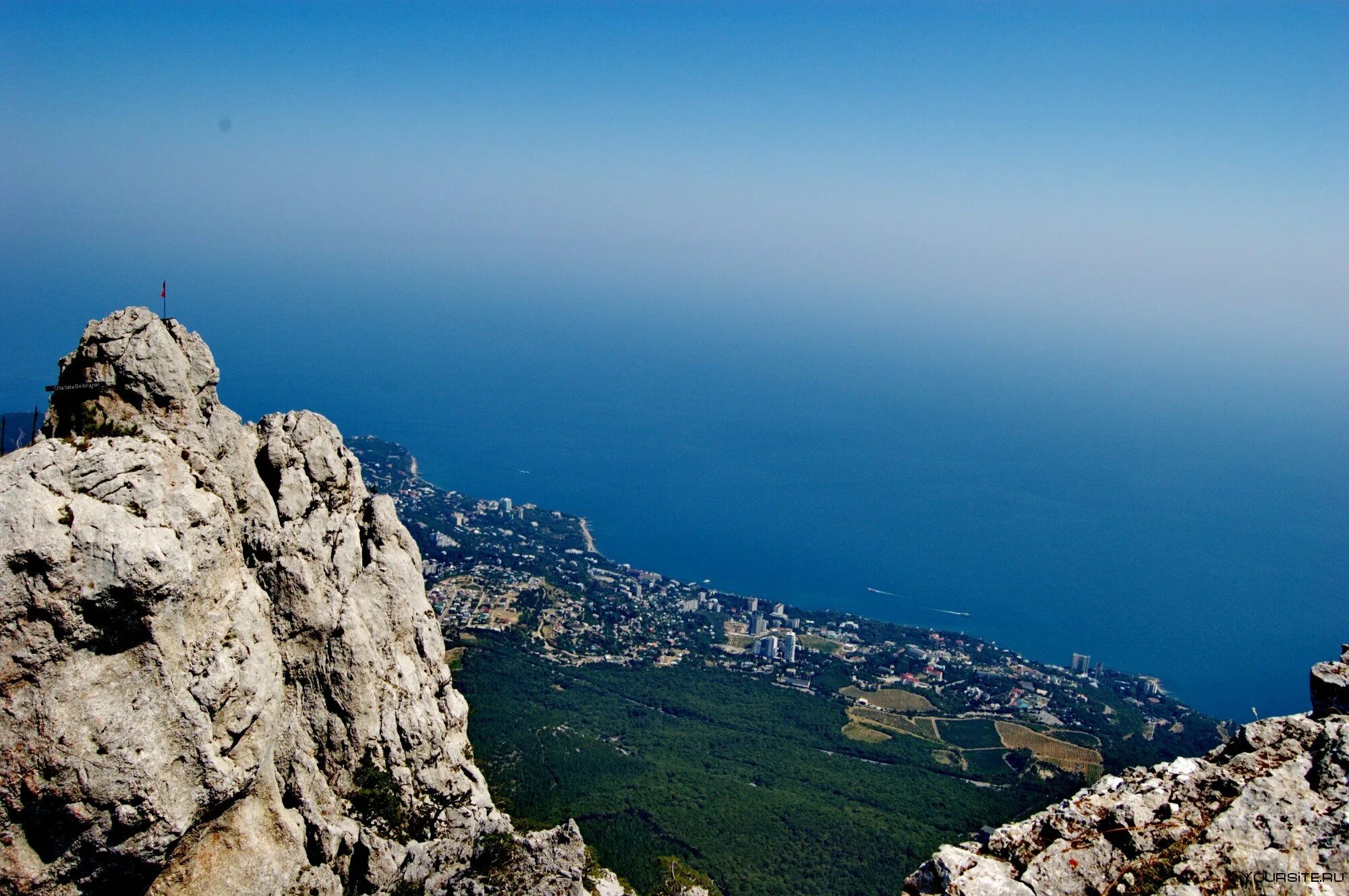 Крым Ялта гора ай-Петри. Крымские горы ай Петри. Гора АЙПЕТРИ В Крыму высота. Гора ай-Петри в Крыму вид с моря.