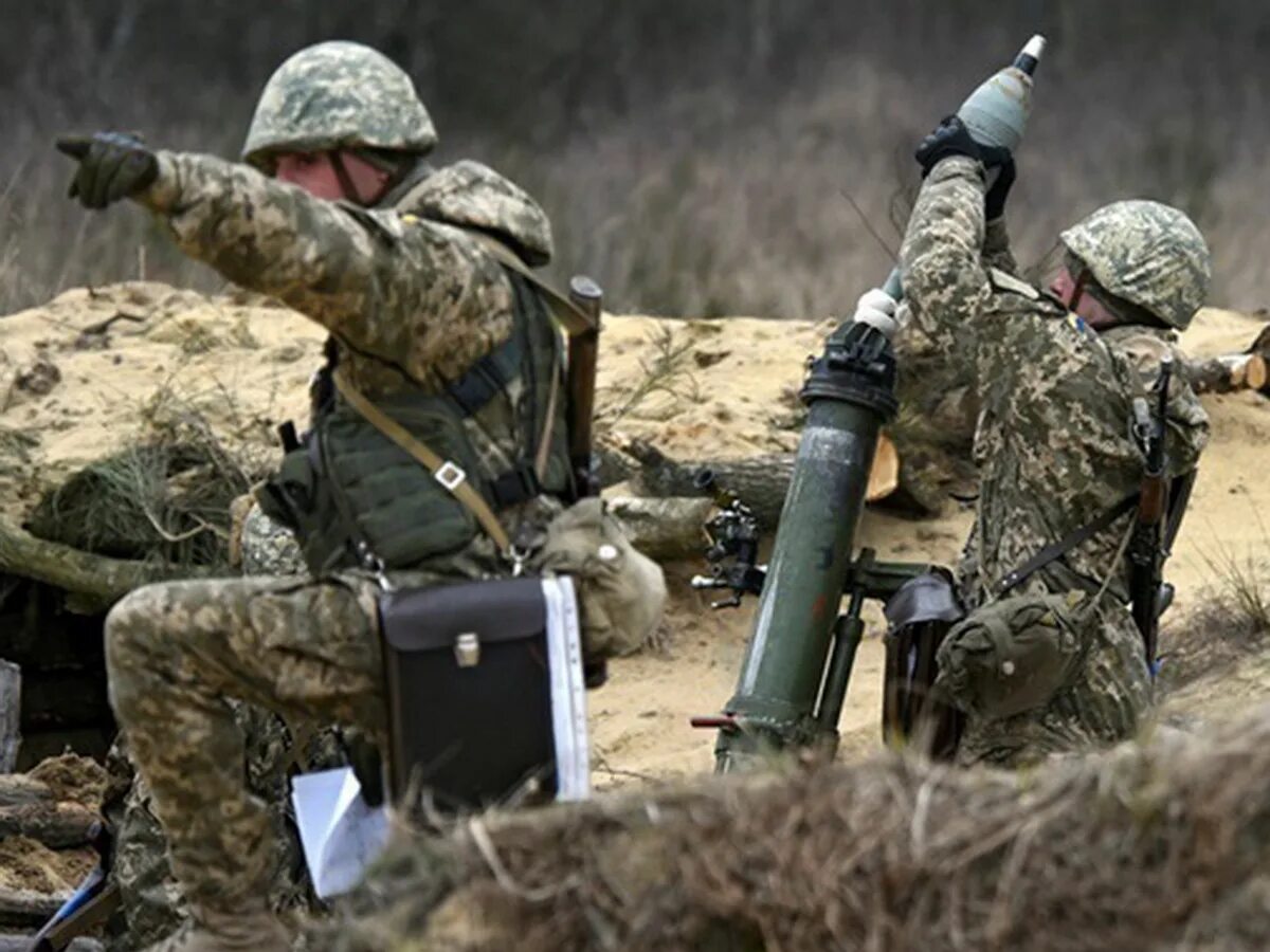 Минометы ВСУ. Бои на Украине миномет. Украинские военные в бою. 120 Мм миномет ВСУ. Бои на границе с украиной сегодня