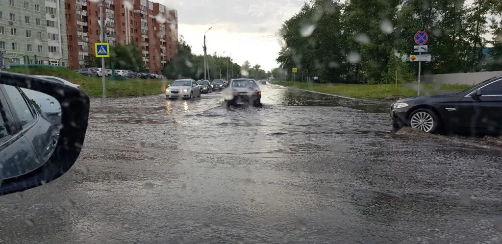Ливень в Пензе. Ливень в Пензе сегодня. Дождь в Пензе сегодня фото. Коломна новости ливень. Пенза без воды