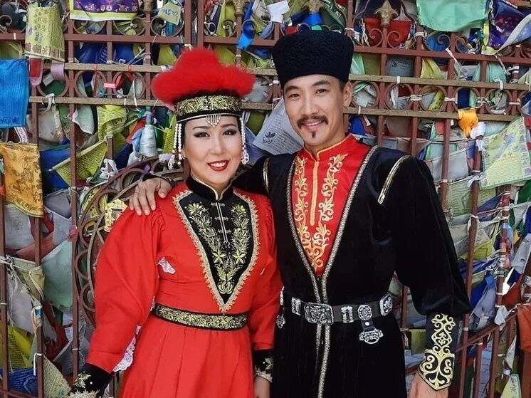 Калмыцкий костюм мужской. Кукла в казачьем костюме. Калмыцкий костюм мужской. Калмыцкий костюм мужской. Калмыцкий костюм мужской.