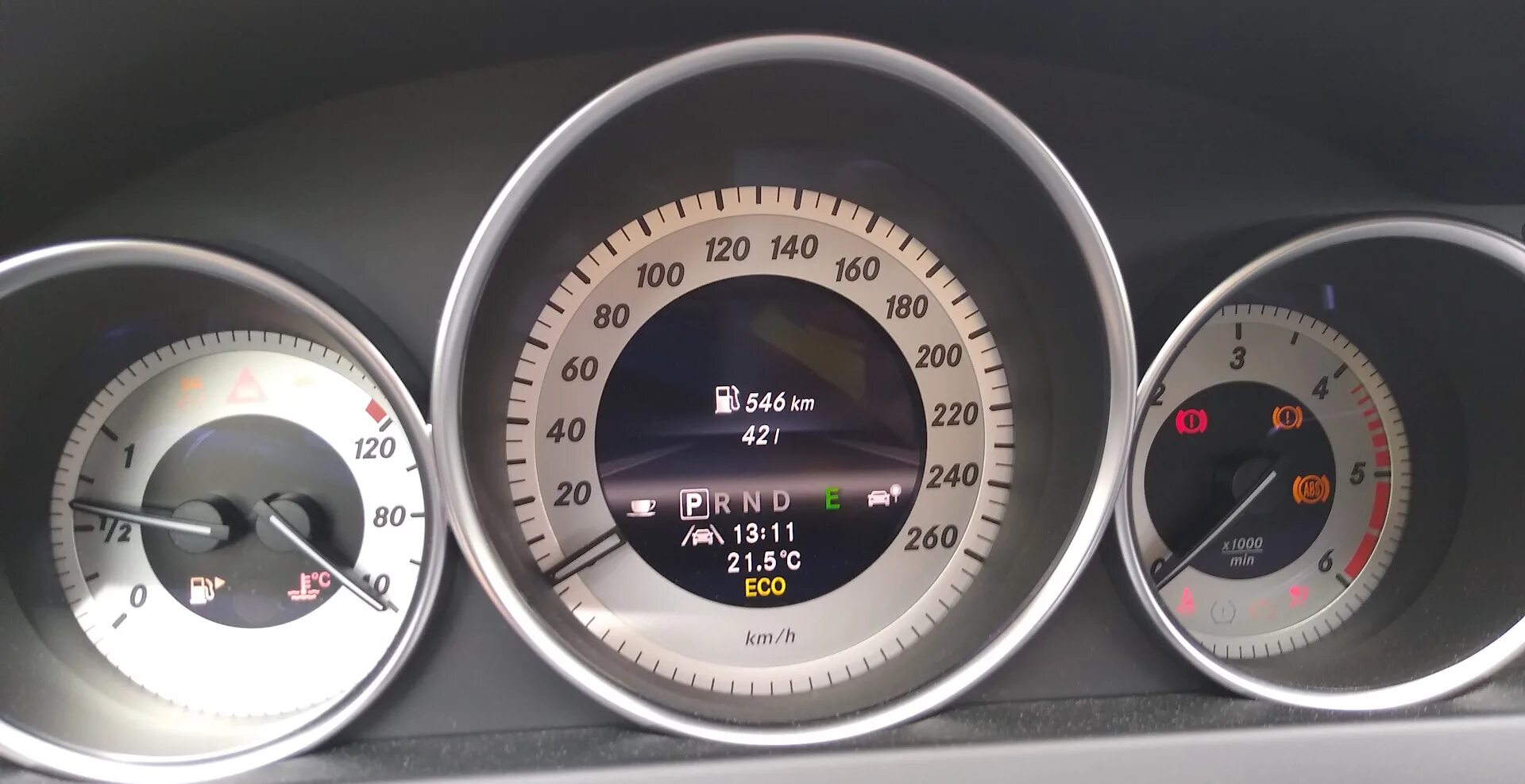 То мерседес 204. Mercedes benz кодирование. программирование мерседес. сбросить то на мерседес w204.