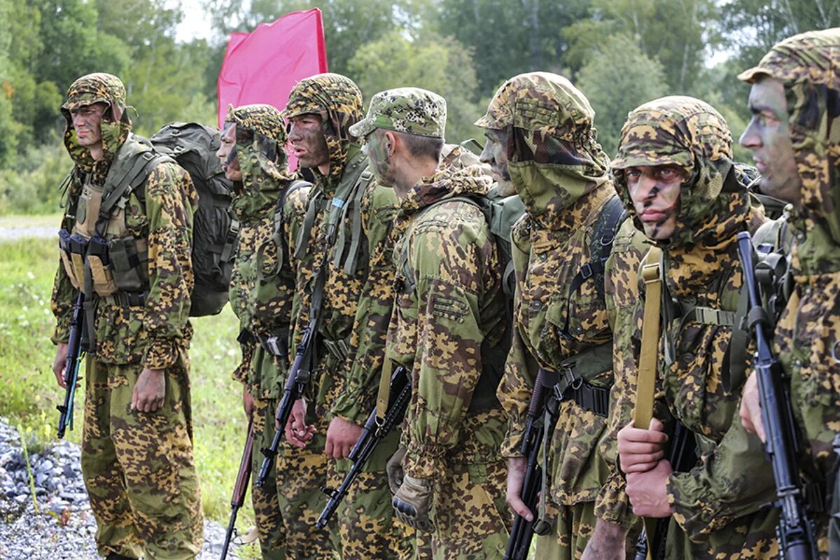 Рф г ру. Военная разведка России. Военная разведка войска РФ. Военный разведчик. Армейская разведка.