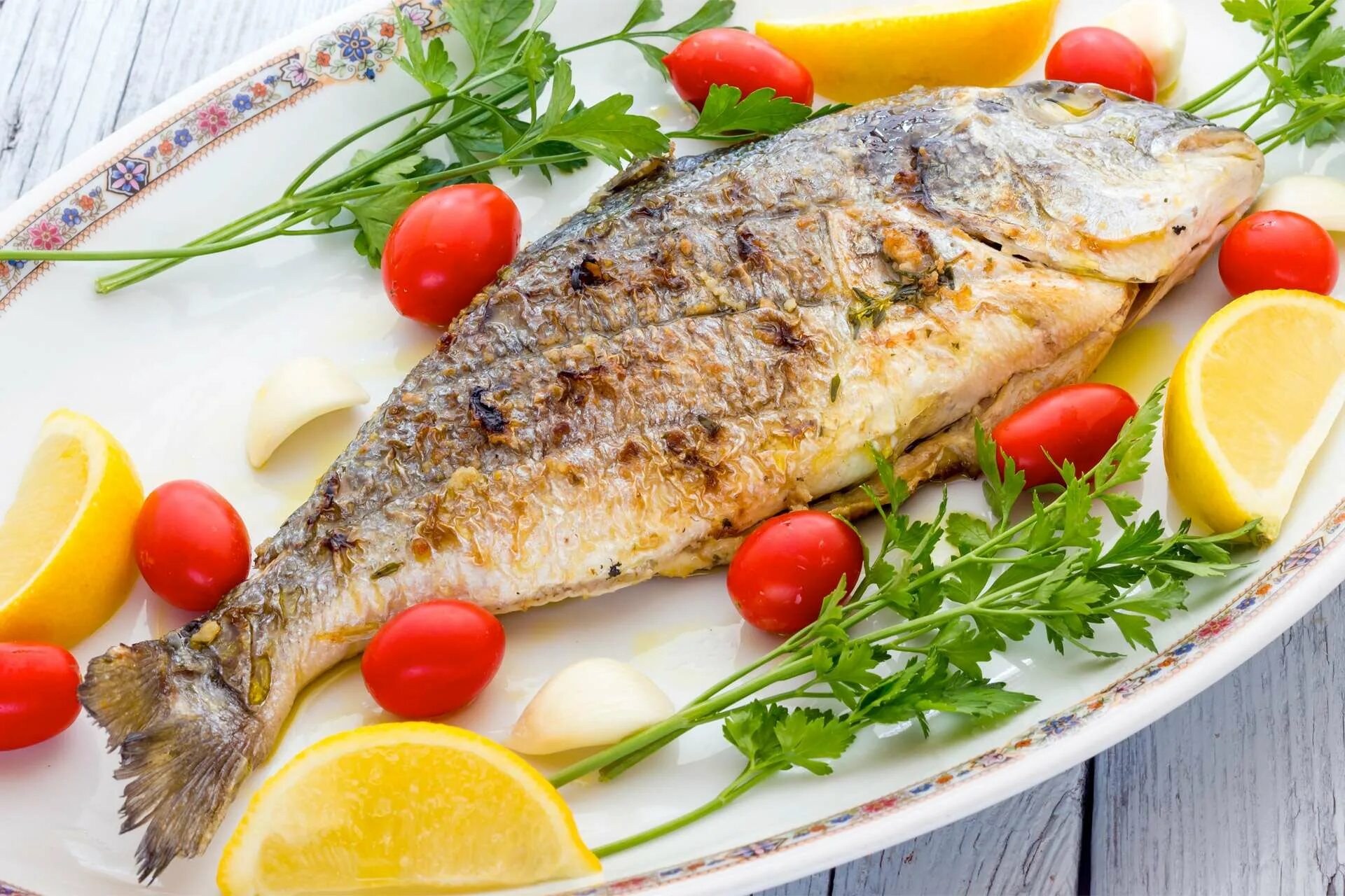 Ля риба. Ковурилган балик. Сибас и дорадо. Ля риба. Дорадо.