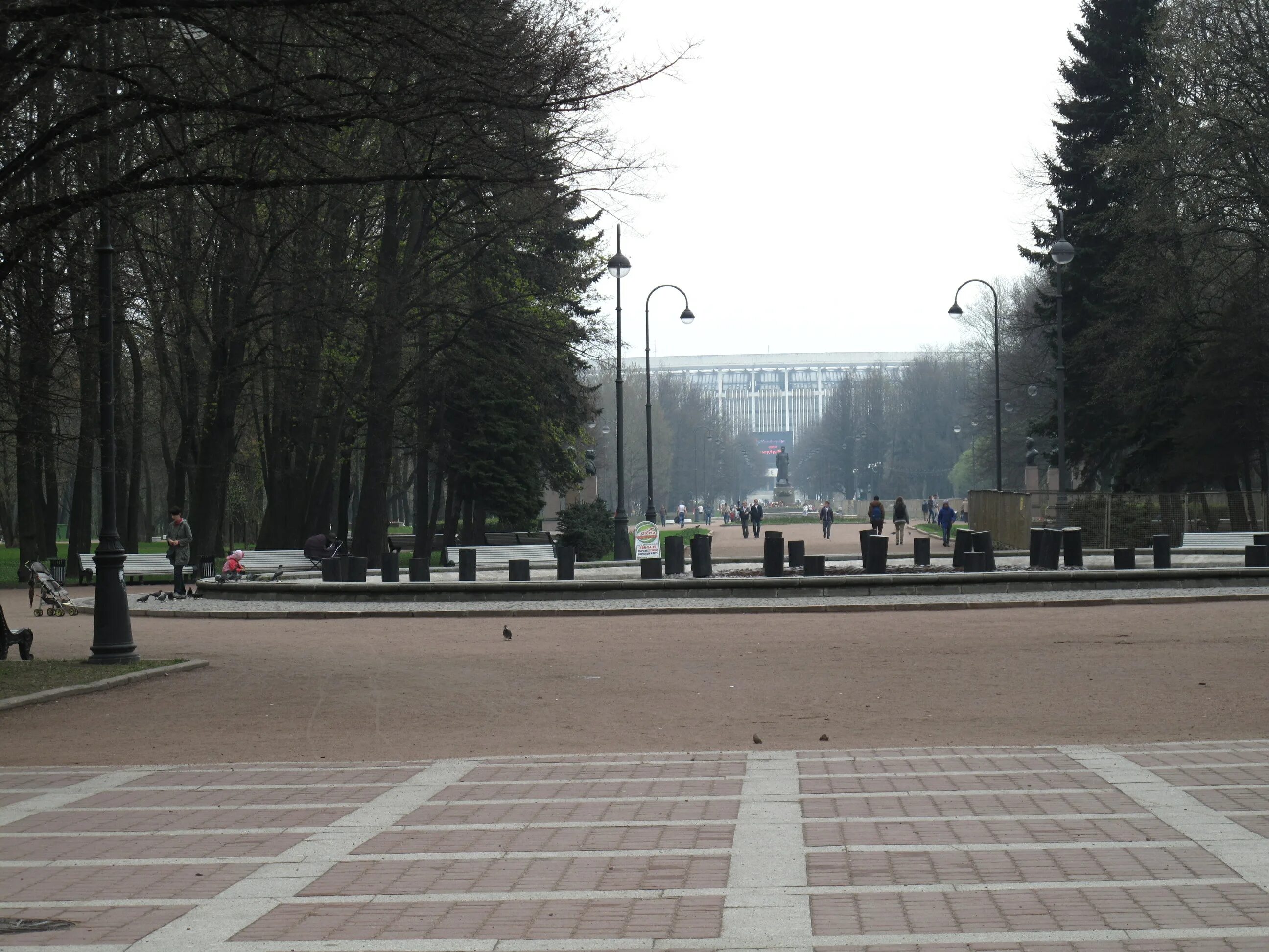 Московский парк победы санкт петербург аллея героев. Парк Победы Санкт-Петербург СКК. Московский парк Победы аллея героев. Парк Победы СПБ аллея героев. СКК парк Победы новый.