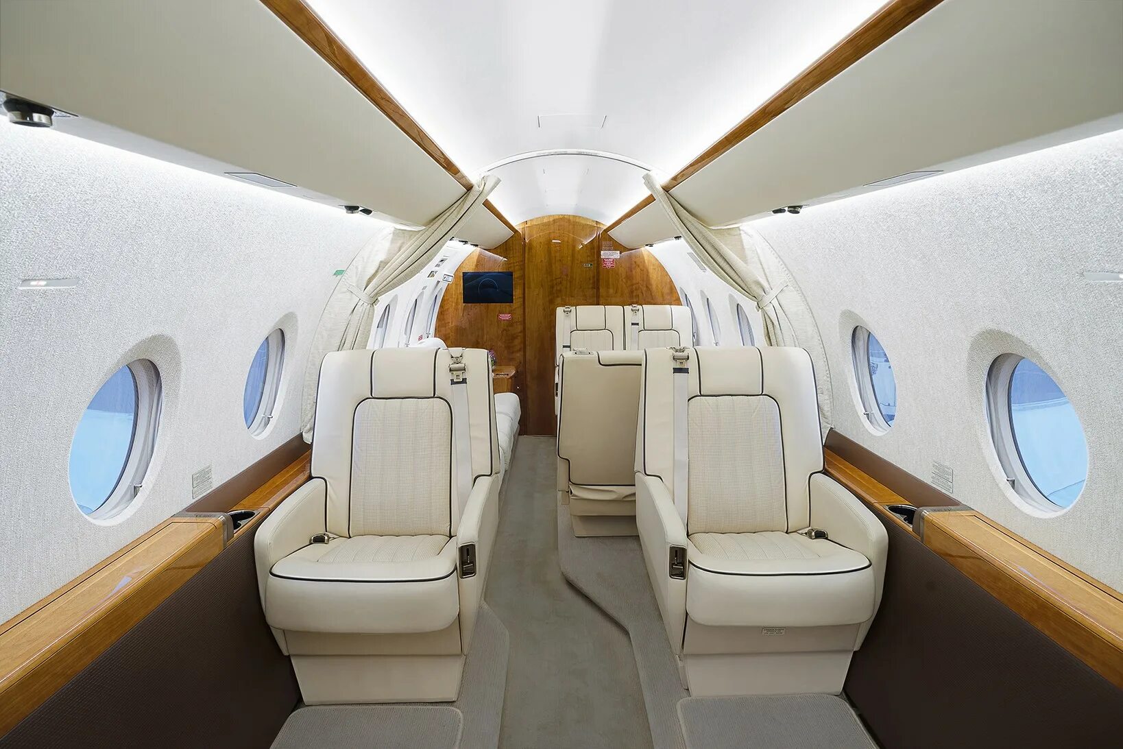 Самолет: 77w бизнес класс. Boeing 747-8i бизнес. Боинг 737 900 бизнес класс эль аль. Бизнес класс с7. Boeing 787 business class.