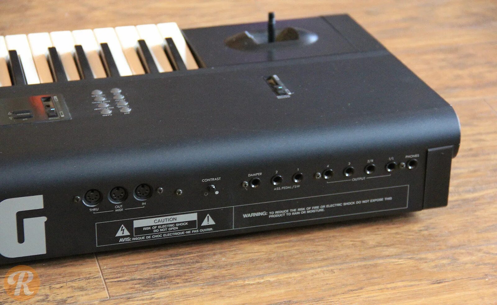 Korg m1. Korg m1 board. korg m1 разъёмы.