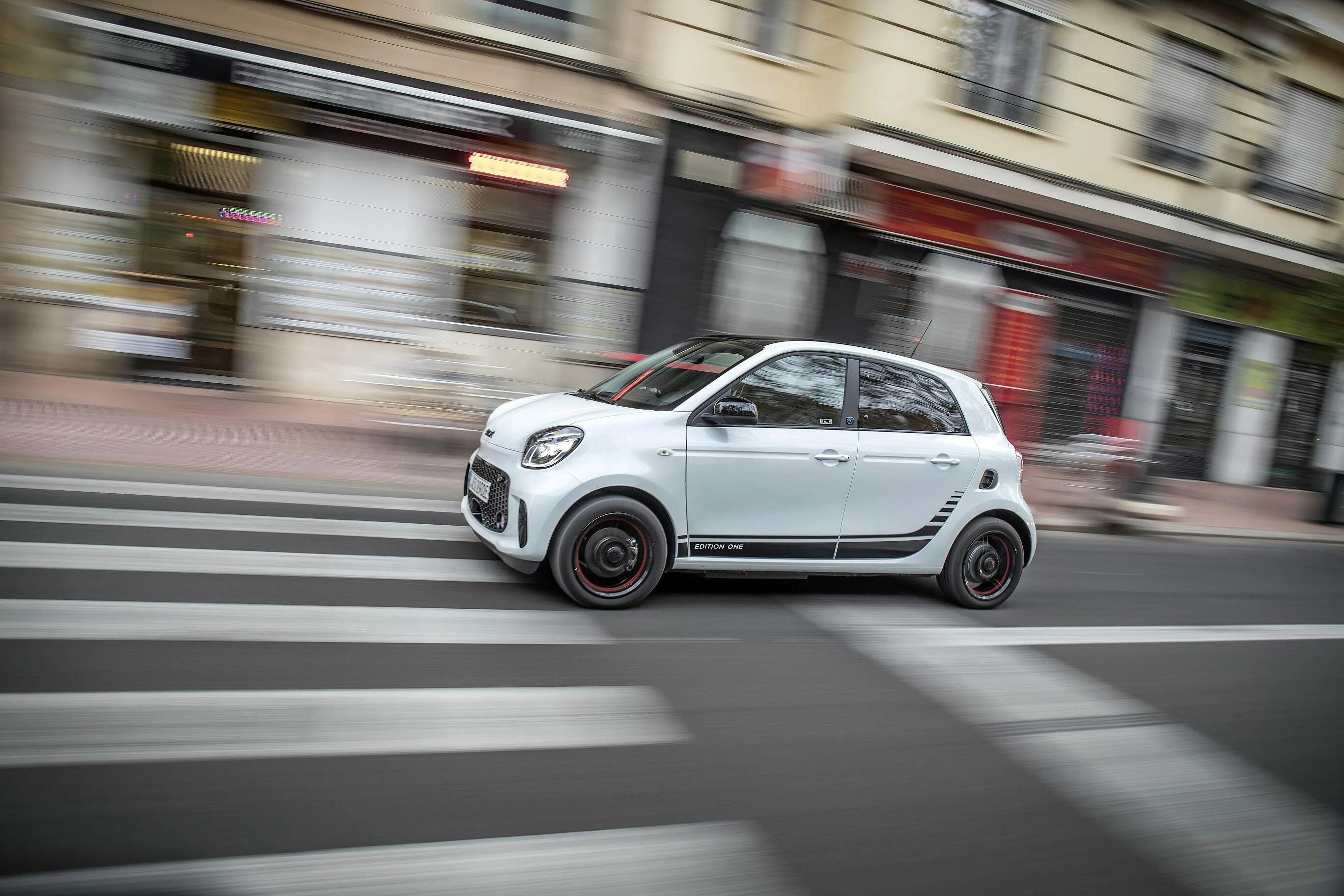 Смарт 2025 года. Smart forfour 2025. smart forfour 2025. smart eq fortwo 2025. smart eq forfour.