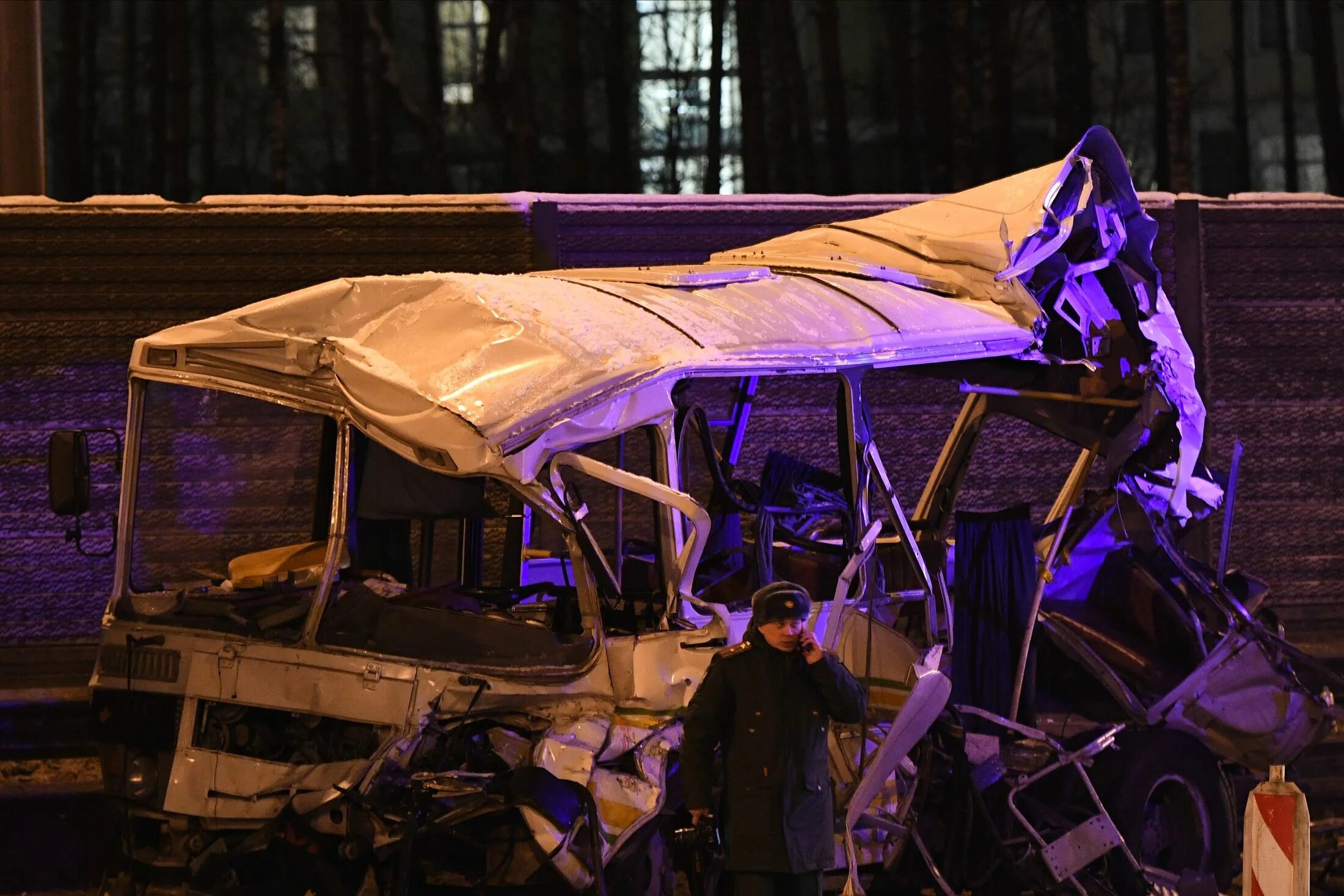 Фото погибших в подмосковье. Авария на Новорижском шоссе 11 января 2021. Авария 11.01.2021 на Новорижском шоссе. Авария Военная колонна Новорижское шоссе. ДТП на Новорижском шоссе 11 01 2021.