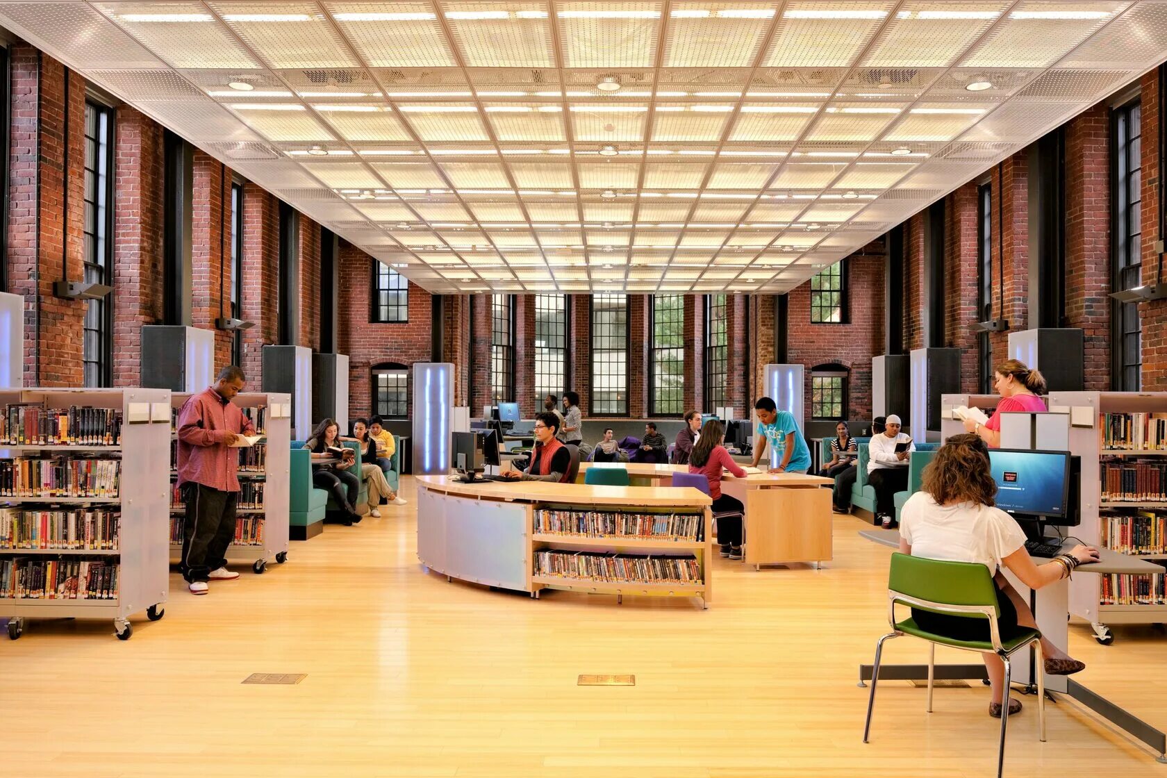 Современная библиотека. Современный читальный зал библиотеки. Интерьер библиотеки публичной. Американская школа библиотека.