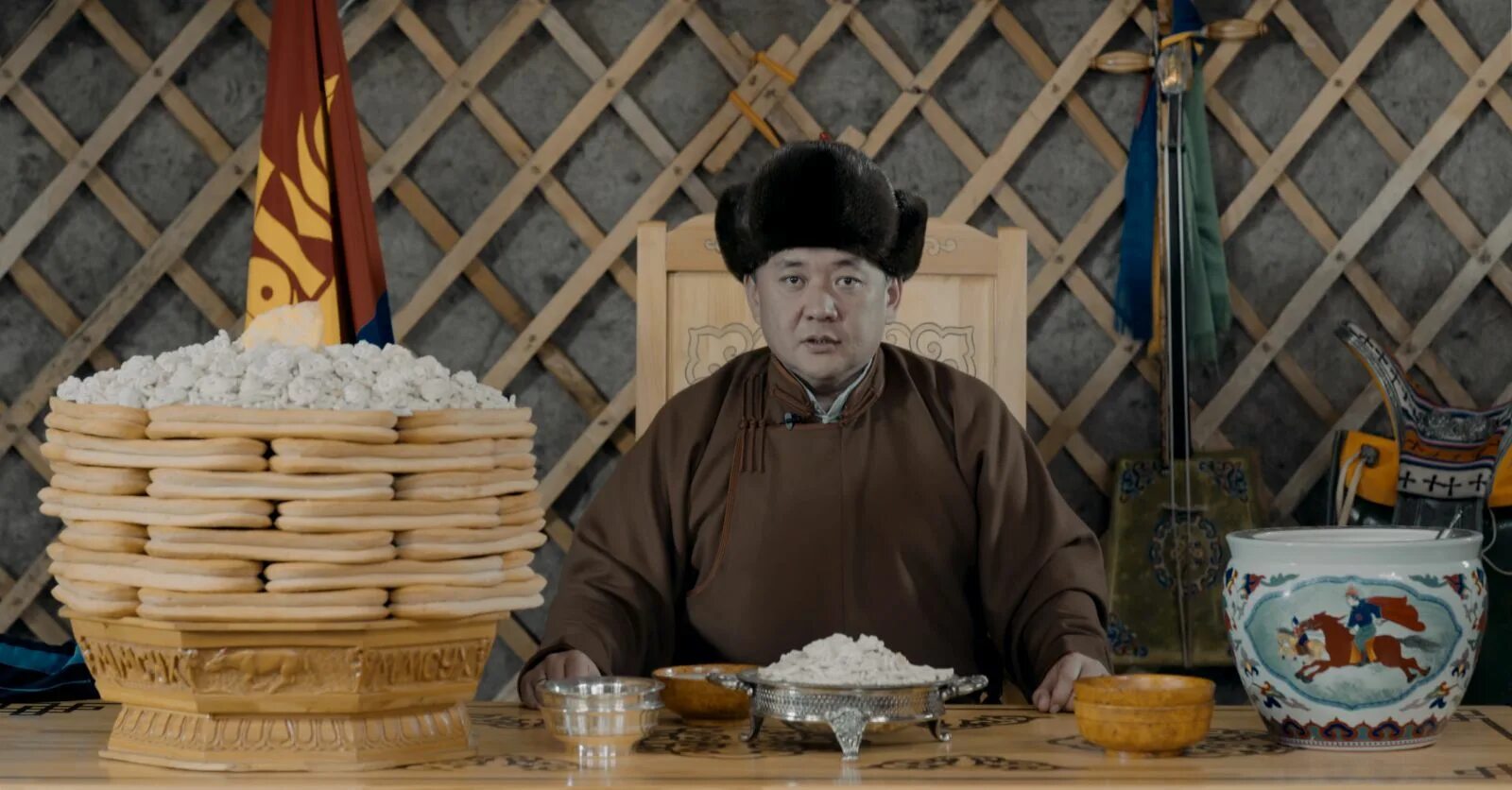 монголы едят рыбу. монголы едят рыбу. пища монголов. аргали марко поло. монгол архи.