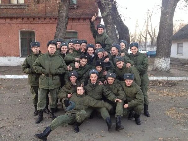 Рота воздушный. Памятный вымпел. Рота воздушный. Снаряжение спн вдв. Памятник 104 дивизии вдв псков.