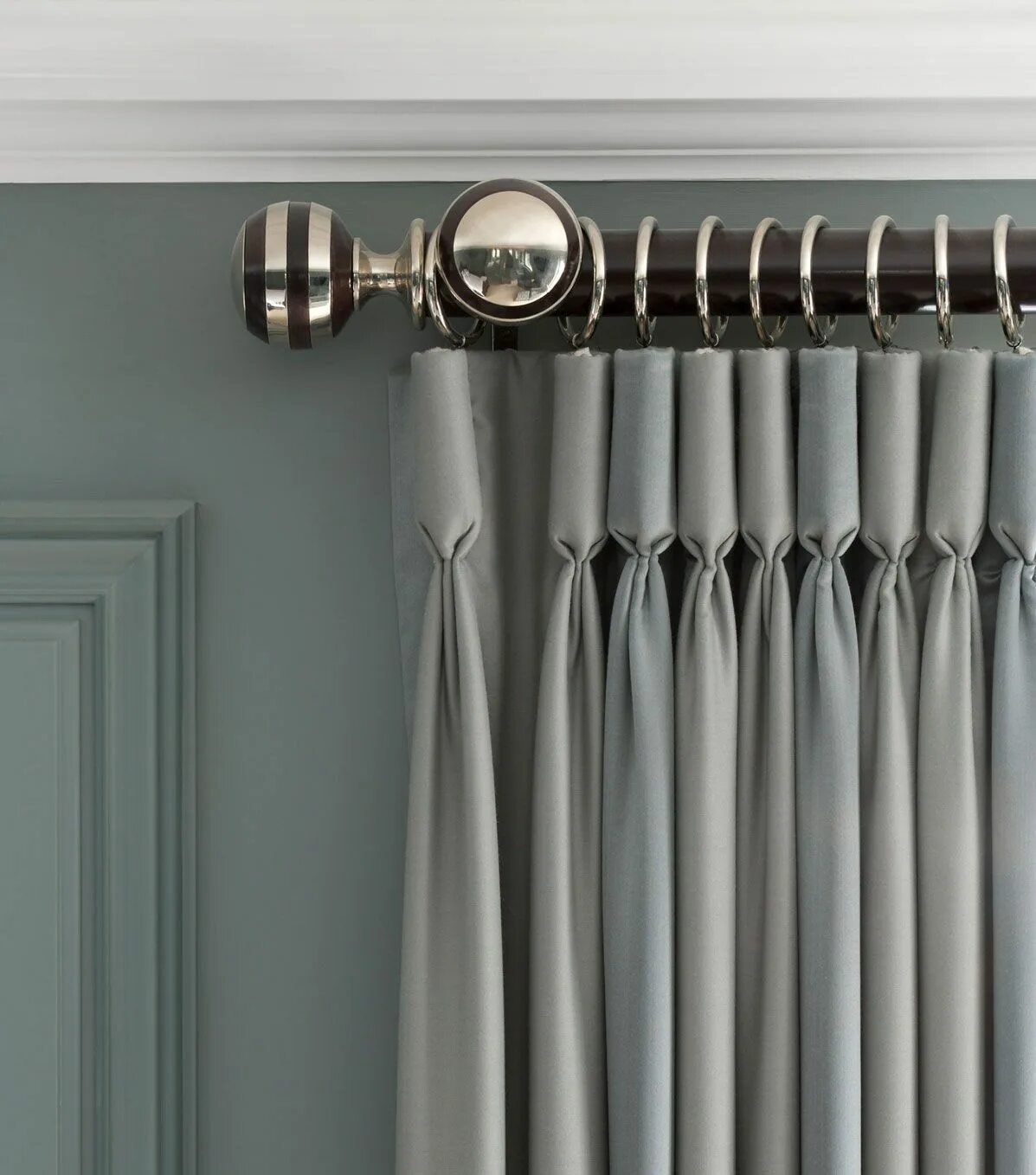 Как правильно укладывать шторки. Карнизы decorative Curtain Rod. Современный карниз. Современные карнизы для штор. Шторы и гардины.