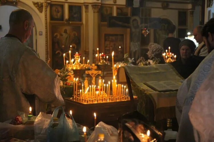 Алексий ii причина смерти. Панихида православное богослужение. Панихида по усопшим. Панихида в день радоницы. Панихида что это такое простыми.