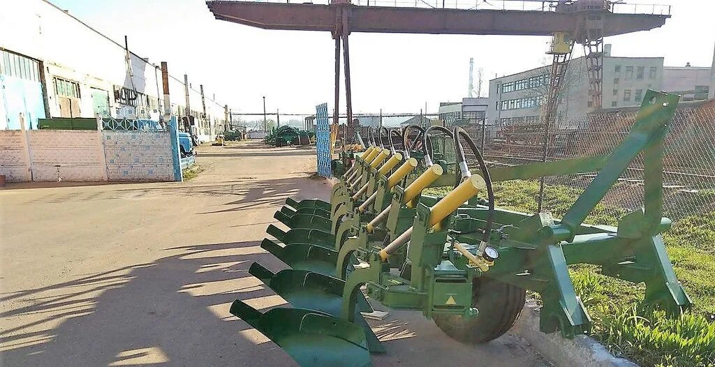 Пгп 3. Плуг 7-ми корпусный пгп-7-40-3. плуг гидрофицированный полунавесной типа пгп-7-40. плуг однокорпусный навесной скаут pl-130 hyd с подрезным диском. плуг пгп-3-40.