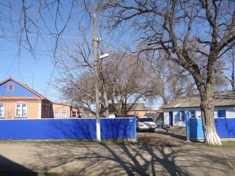 Станица баклановская ставропольский край 2001. Школа баклановская сош. Станица баклановская ставропольский край изобильненский. Станица баклановская ставропольский край. Атаман станицы арчединская.