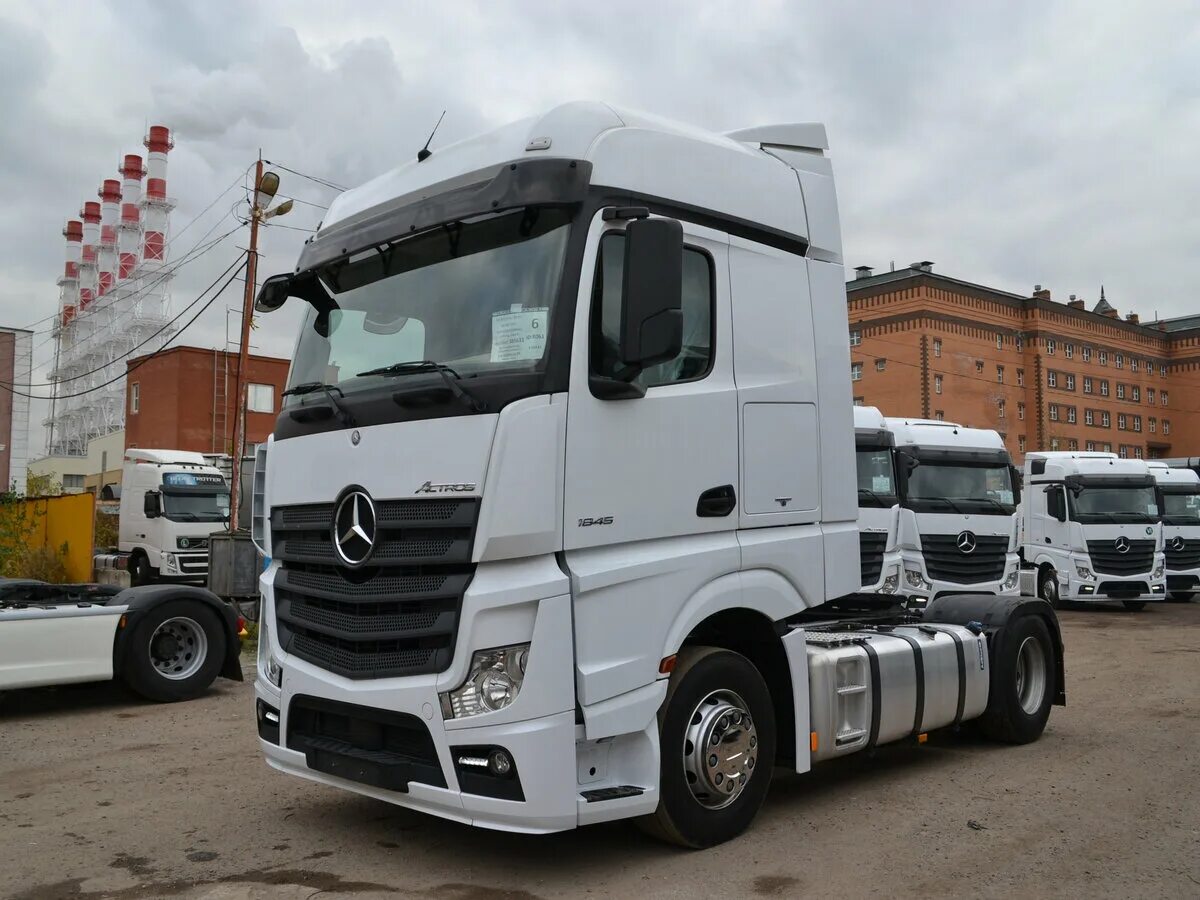 Куплю новый мерседес актрос. Мерседес Бенц Актрос 2014. Mercedes Benz Actros 1845. Мерседес Бенц Актрос новый. Мерседес Актрос 2022 белый.