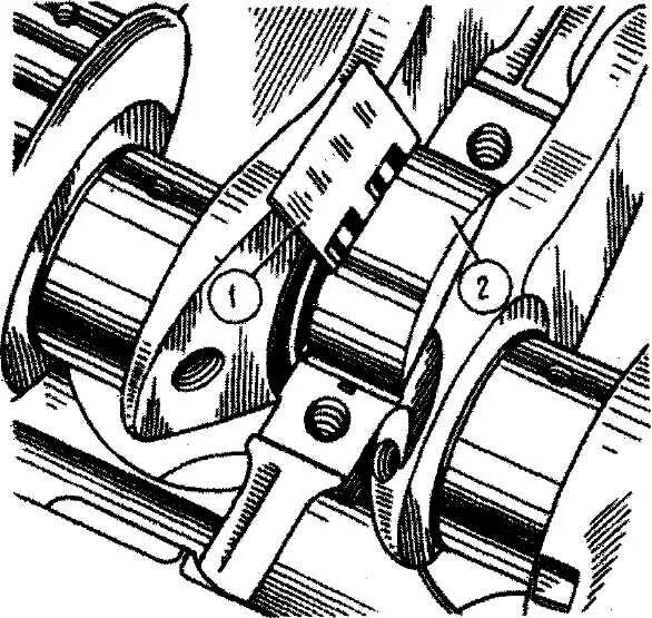 Зазор между вкладышами. Зазор вкладышей коленвала КАМАЗ 740. Зазор на полукольцах КАМАЗ 740. Шатунная шейка коленчатого вала зазор ЯМЗ 7511. Микрометр для измерения шеек коленчатого вала двигателя д-240.