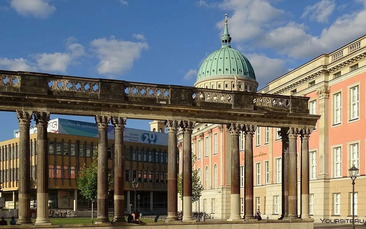 Die stadt hat. Потсдам город в Германии. Потсдам Германия достопримечательности. Город-резиденция Потсдам. Потсдам Германия фото города.