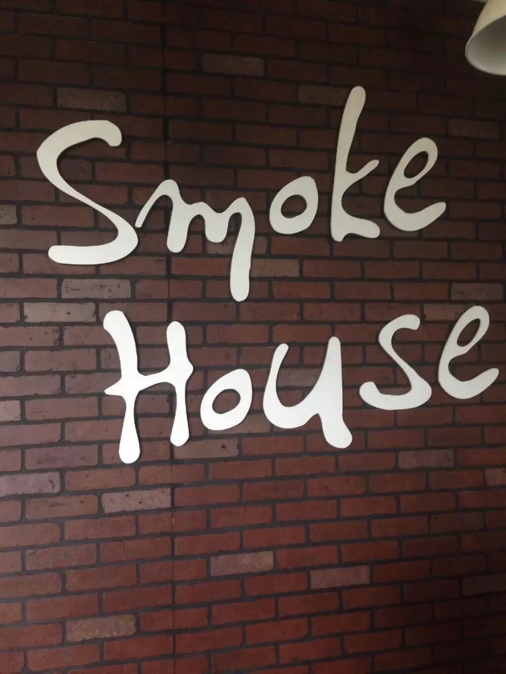 Девушка курит вейп. Красивые девушки с вейпом. Smoke ульяновск. Smoke магазин. Sweet smoke кальянная.