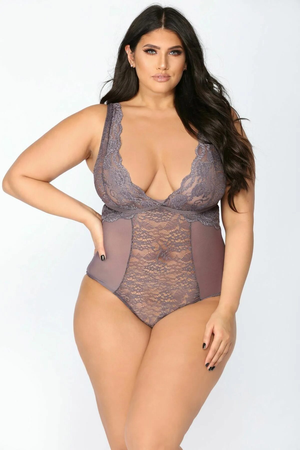 Curvy size. Латеция томас. модель латисия томас в нижнем белье. latecia thomas plus size model. летиция томас модель плюс сайз.