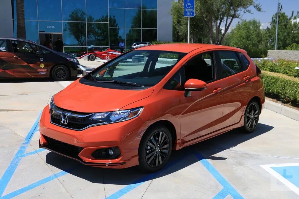 Honda fit 2018. Хонда фит 2019. Хонда фит 2018 года. Хонда фит 2023.