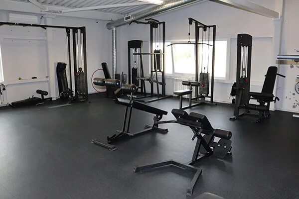 Тренажерный зал ледовый дворец арск. Тренажерный зал ледовый. Тренажерный зал ханты-мансийск. Тренажерный зал ледовый. Тренажерный зал ледовый.