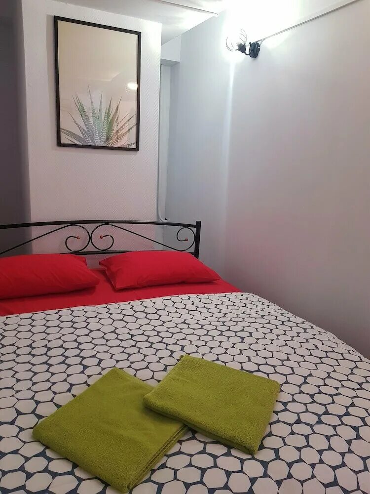 Тревел инн хостел красные ворота москва. Travel inn новослободская москва хостел. Хостел travel. Хостел трэвел инн москва. Большая серпуховская 31к6 хостел.