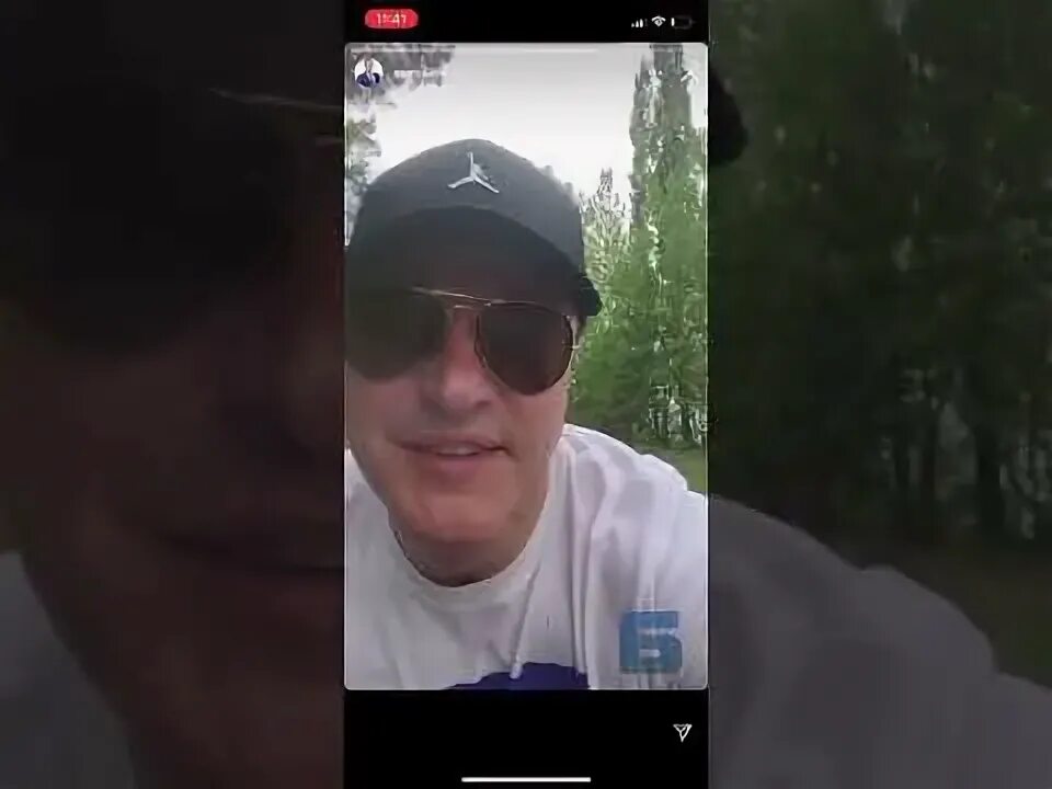Почему азаров подал. Жена азарова дмитрия игоревича.
