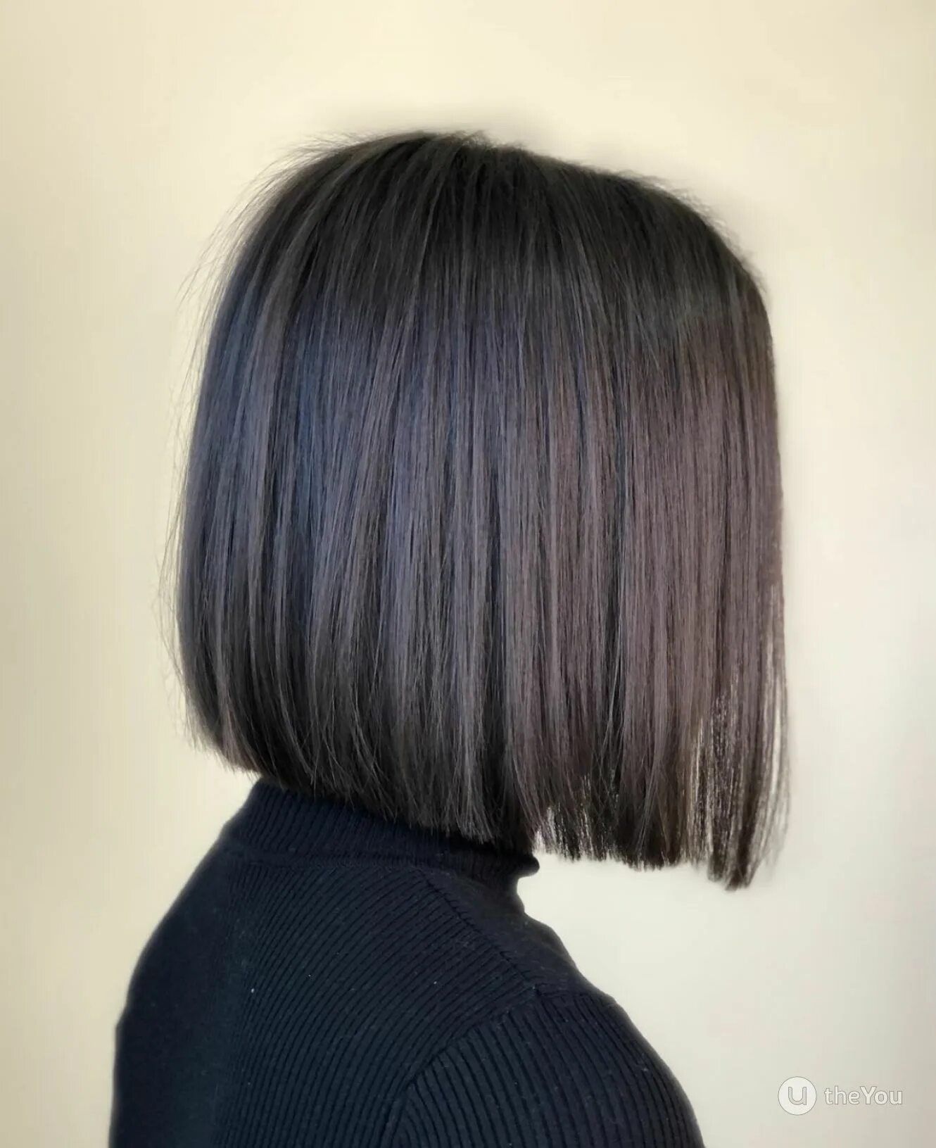 Переоделся парик. Каре 2. Укладка волос градуированного каре варианты. Каре 2. Прямое каре деметриус.