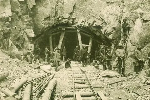 Железная дорога соединяла