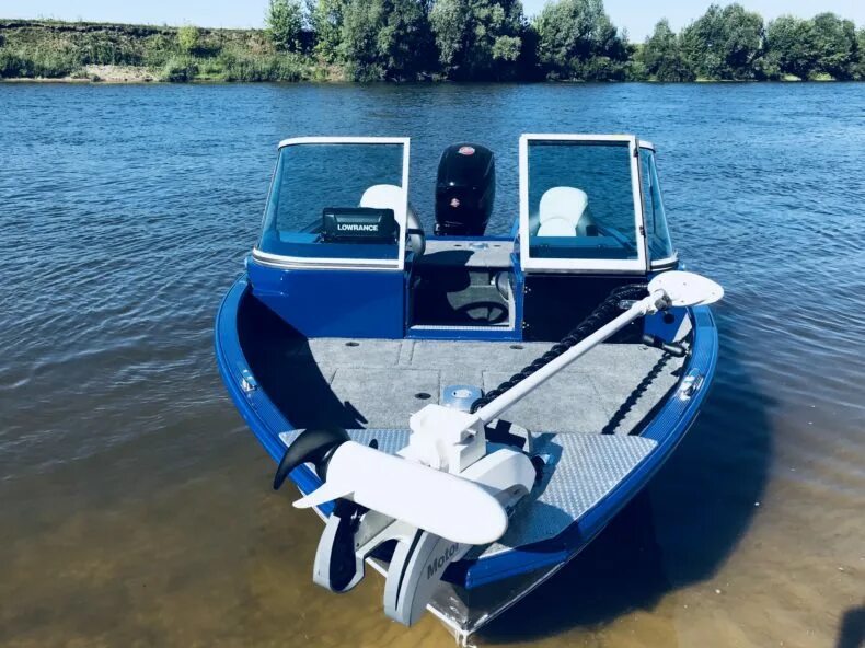 Лодка для рыбалки тюнинг. Windboat 5.0 evofish. троллинговый мотор motorguide xi5. тюнингованные катера. тюнинг лодки.