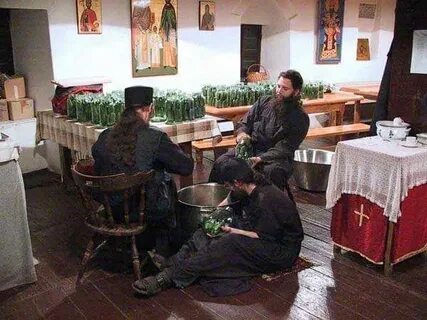 Слуга в монастыре
