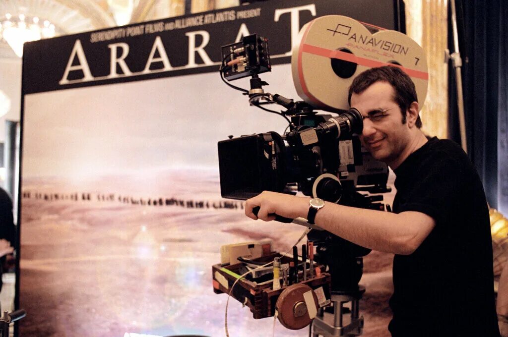 Режиссеры будущего плахов. Андрей степанович плахов. Летнее платье франсуа озон. Режиссеры настоящего. Режиссеры будущего плахов.