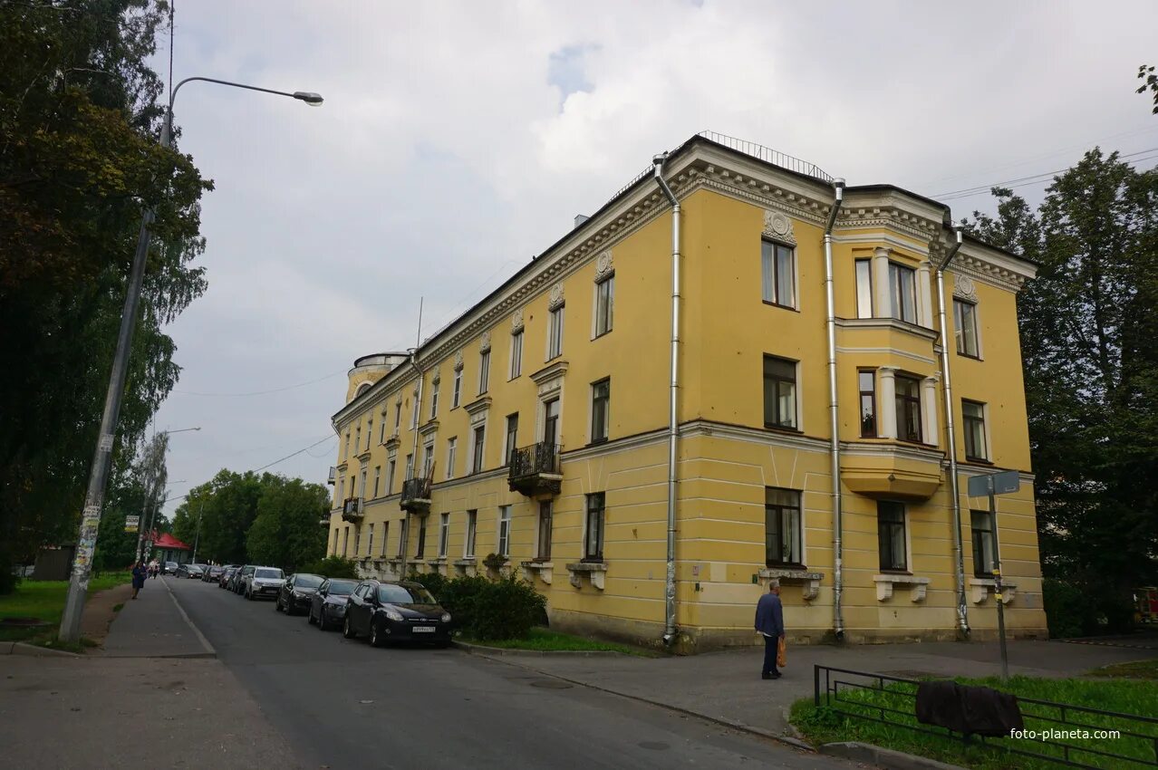 Pro движение слуцкая ул 4 павловск. Санкт-петербург, пушкинский р-н, павловск, слуцкая ул. Ул слуцкая 13 павловск. Слуцкая улица павловск новостройки. Слуцкая улица павловск.